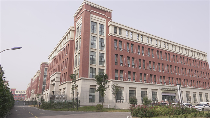 郑州创新高考复读学校环境