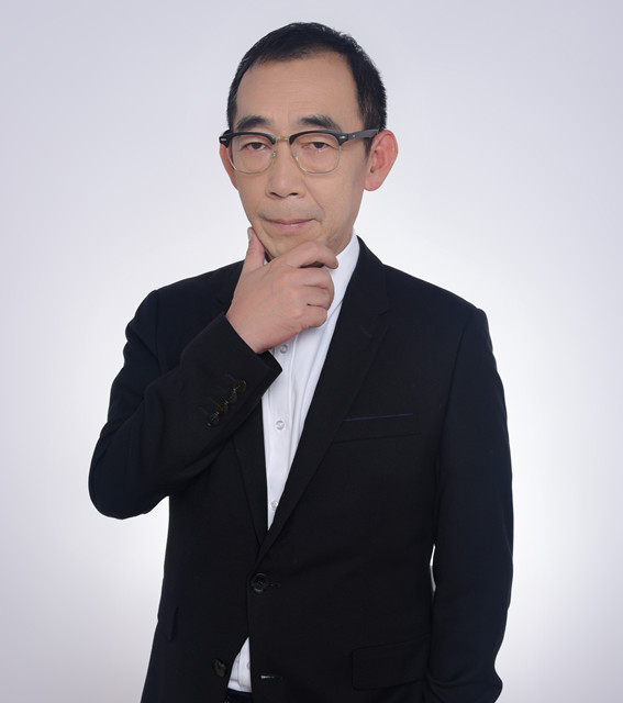 许达-清华大学硕士,超高级教师