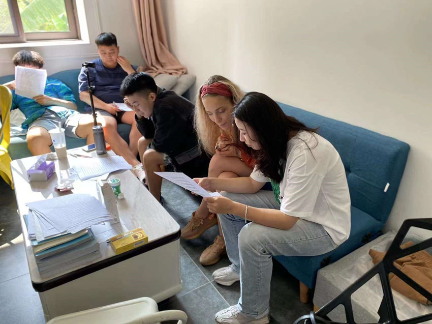 青邻教育办公环境