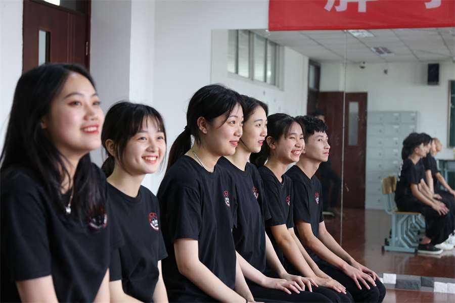 上海礼仪文化艺考全期课程班培训