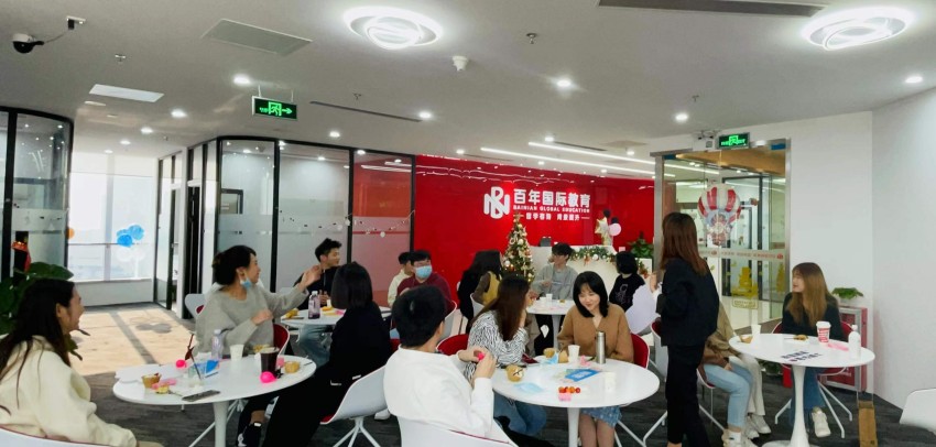 留学咨询活动现场2.jpg