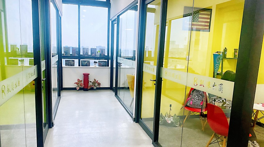 浙江凯银出国环境展示