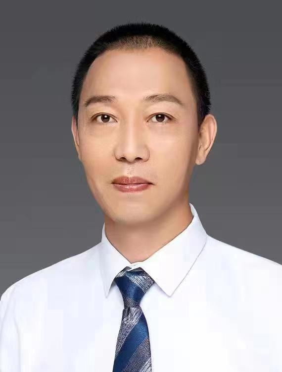 　　专家老师--李军强
