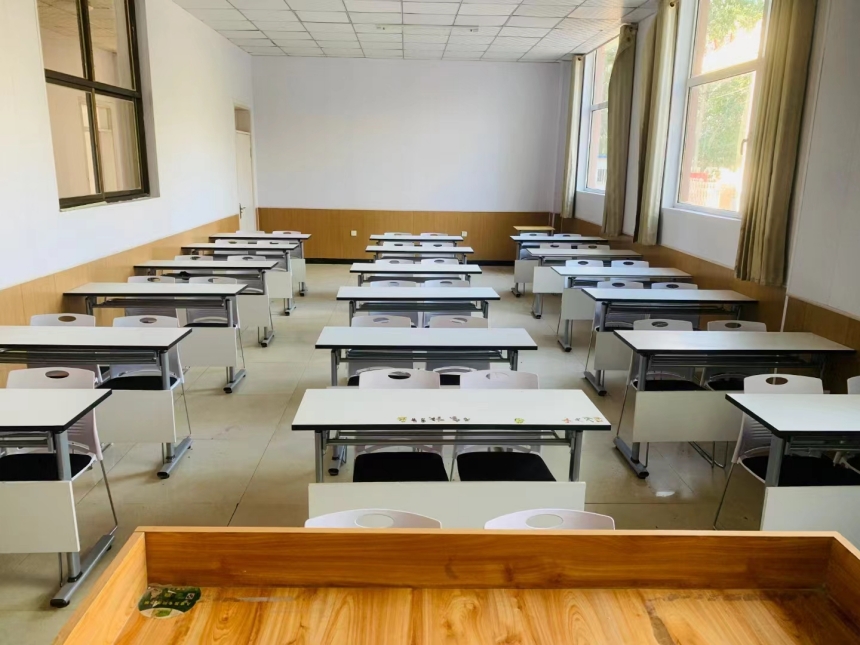 河北尚学教育学校环境