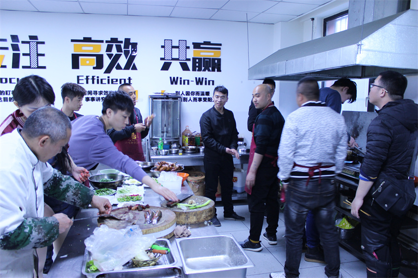 品味轩餐饮培训环境